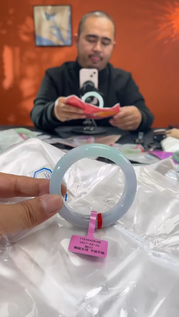 未镶嵌手镯翡翠1111