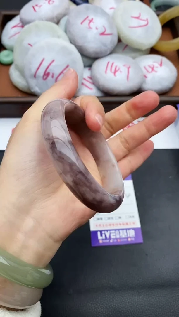 未镶嵌手镯石英质玉22+62.4