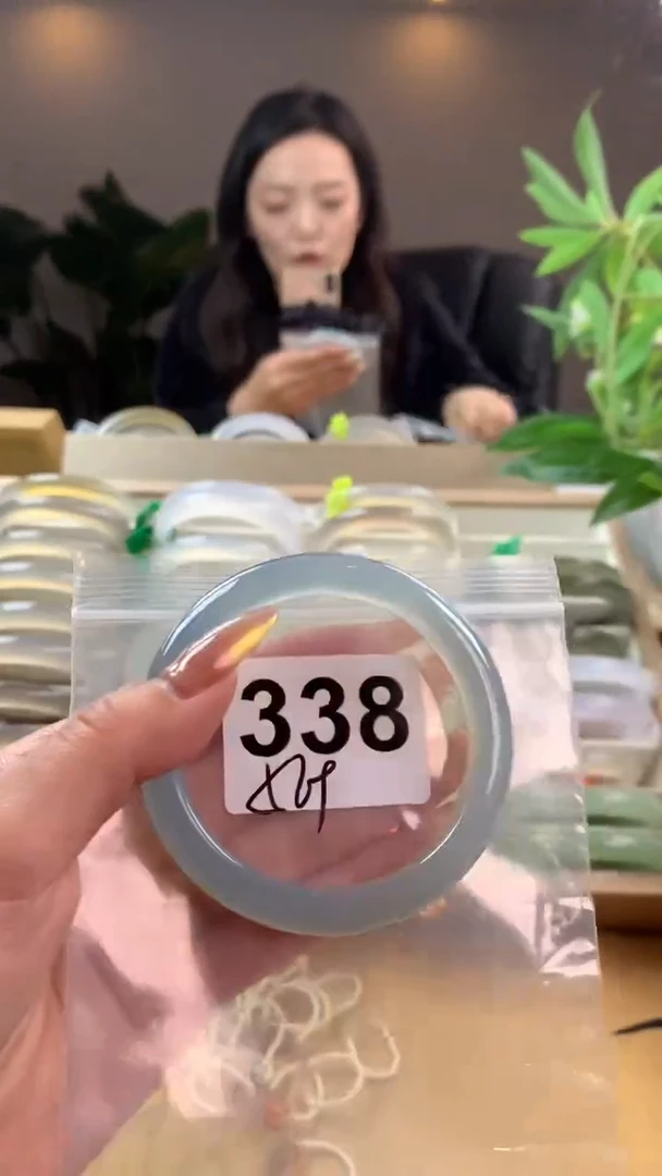 【闪购商品】玛瑙/玉髓手镯未镶嵌338