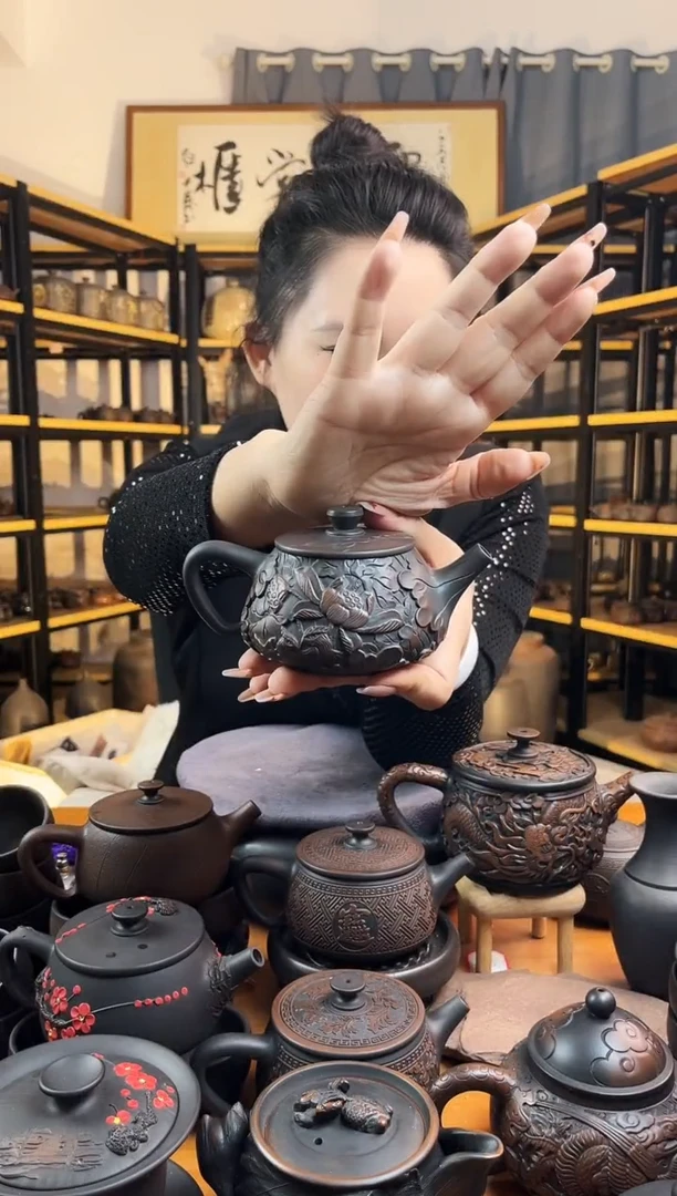 【闪购商品】壶球孔 满雕 荷花 石瓢