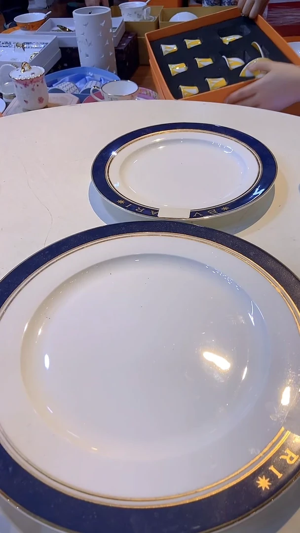 杯鸿辉家品牌瓷器，京东包邮！