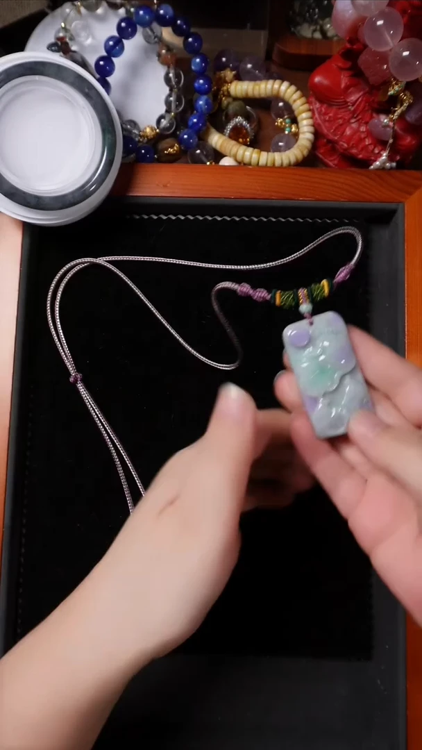 颈饰未镶嵌翡翠缅甸翡翠春带彩莲年有鱼