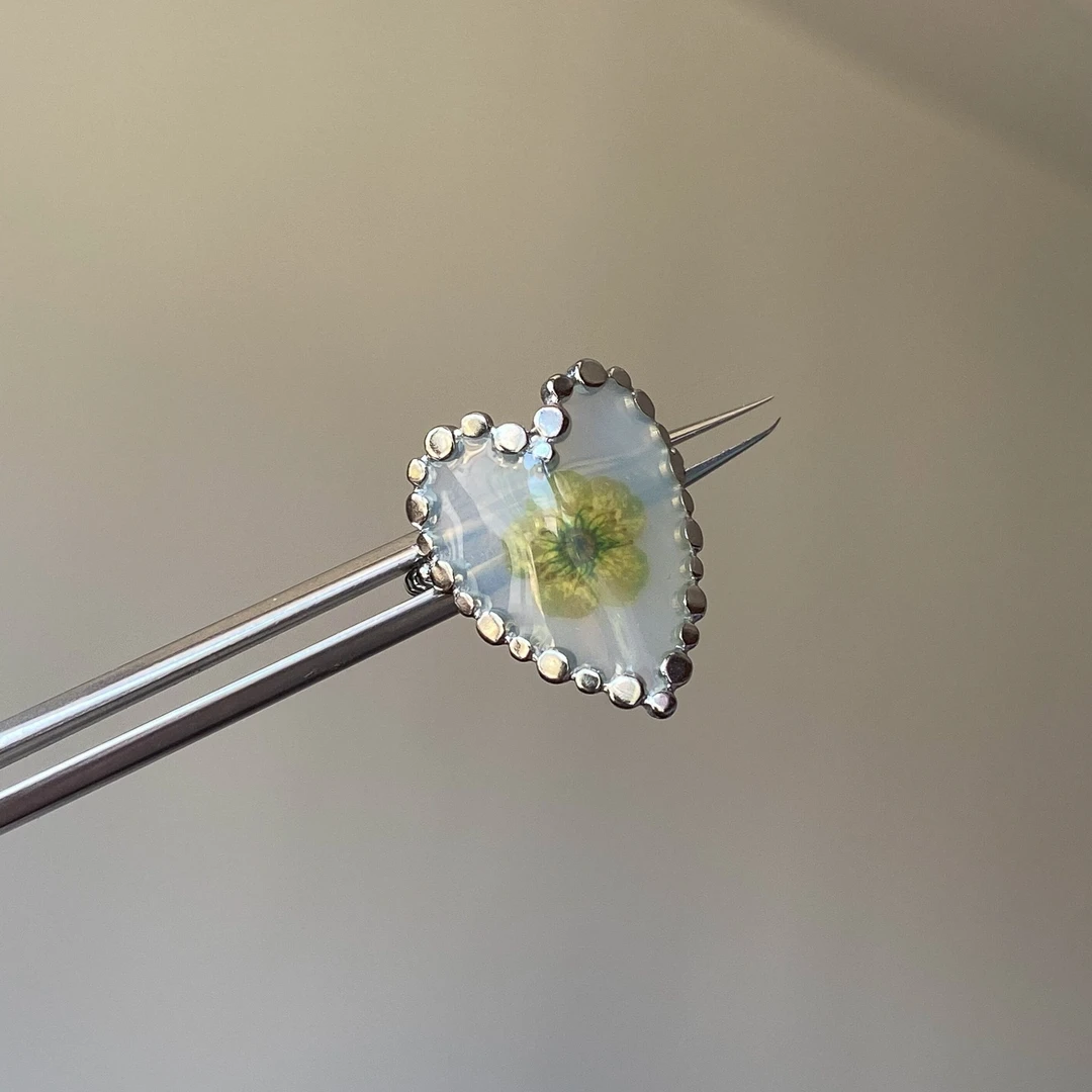 铜合金戒指 韩系干花爱心戒指时尚独特小众设计高级感叠戴食指戒