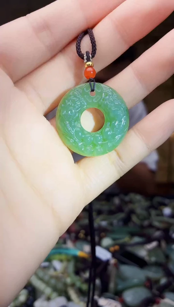 颈饰未镶嵌和田玉多样性发货，拍一发一