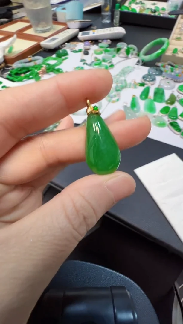 吊坠(不含链)18K金镶嵌翡翠2380