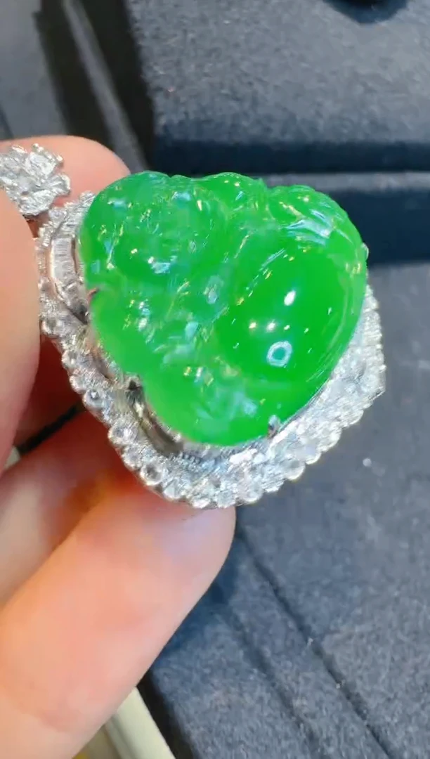 吊坠(不含链)18K金镶嵌翡翠多样性团购发一件