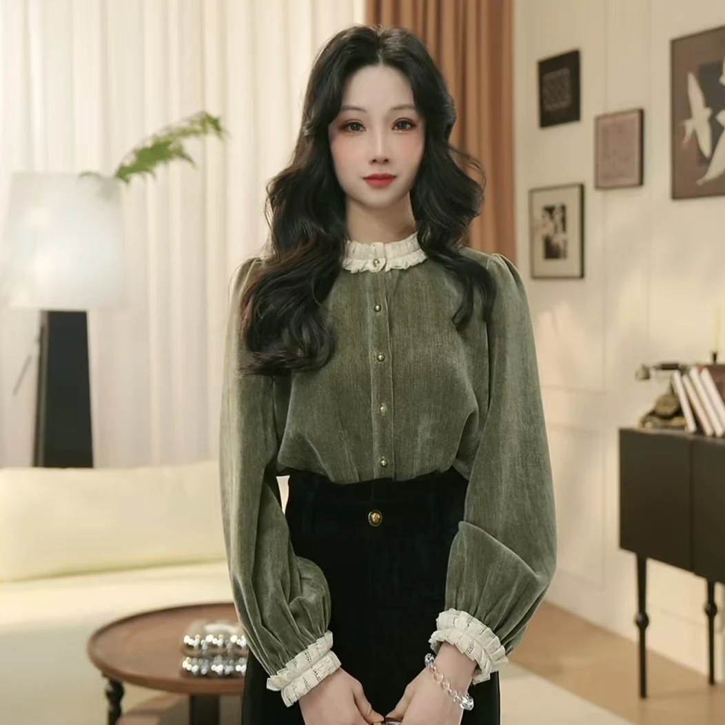 酒酒【早春】别致花边压褶领设计感通勤衬衫Y4595