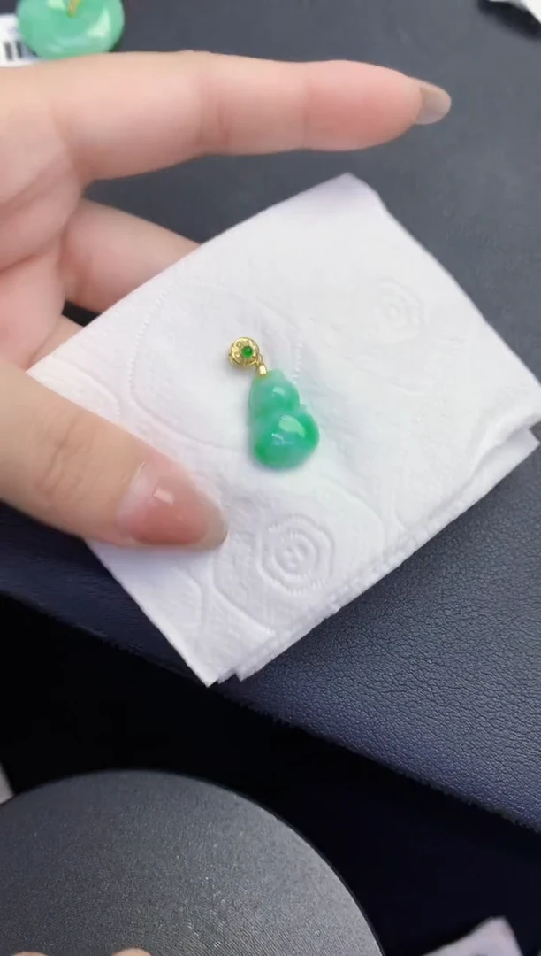 颈饰未镶嵌翡翠缅甸天然翡翠a货