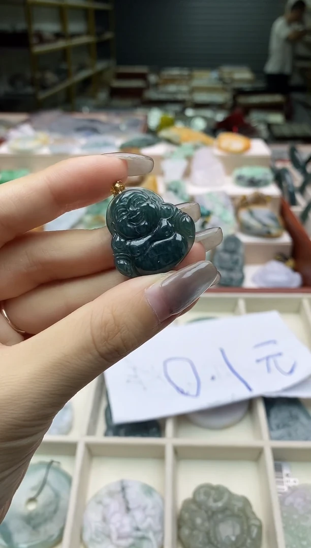 颈饰未镶嵌翡翠1