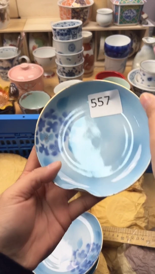 瓷片湖*蓝