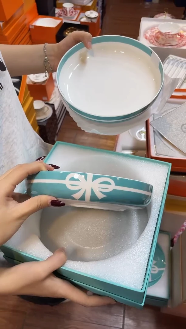 杯鸿辉家品牌瓷器，京东包邮！