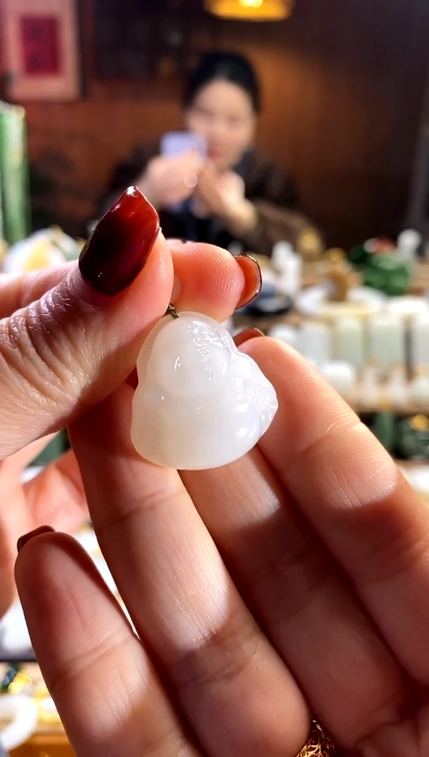 【闪购商品】和田玉吊坠未镶嵌。