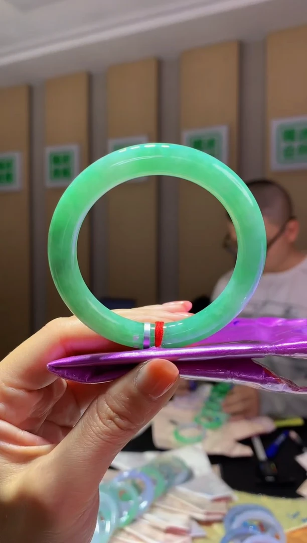 未镶嵌手镯翡翠-C211 圈口53.5