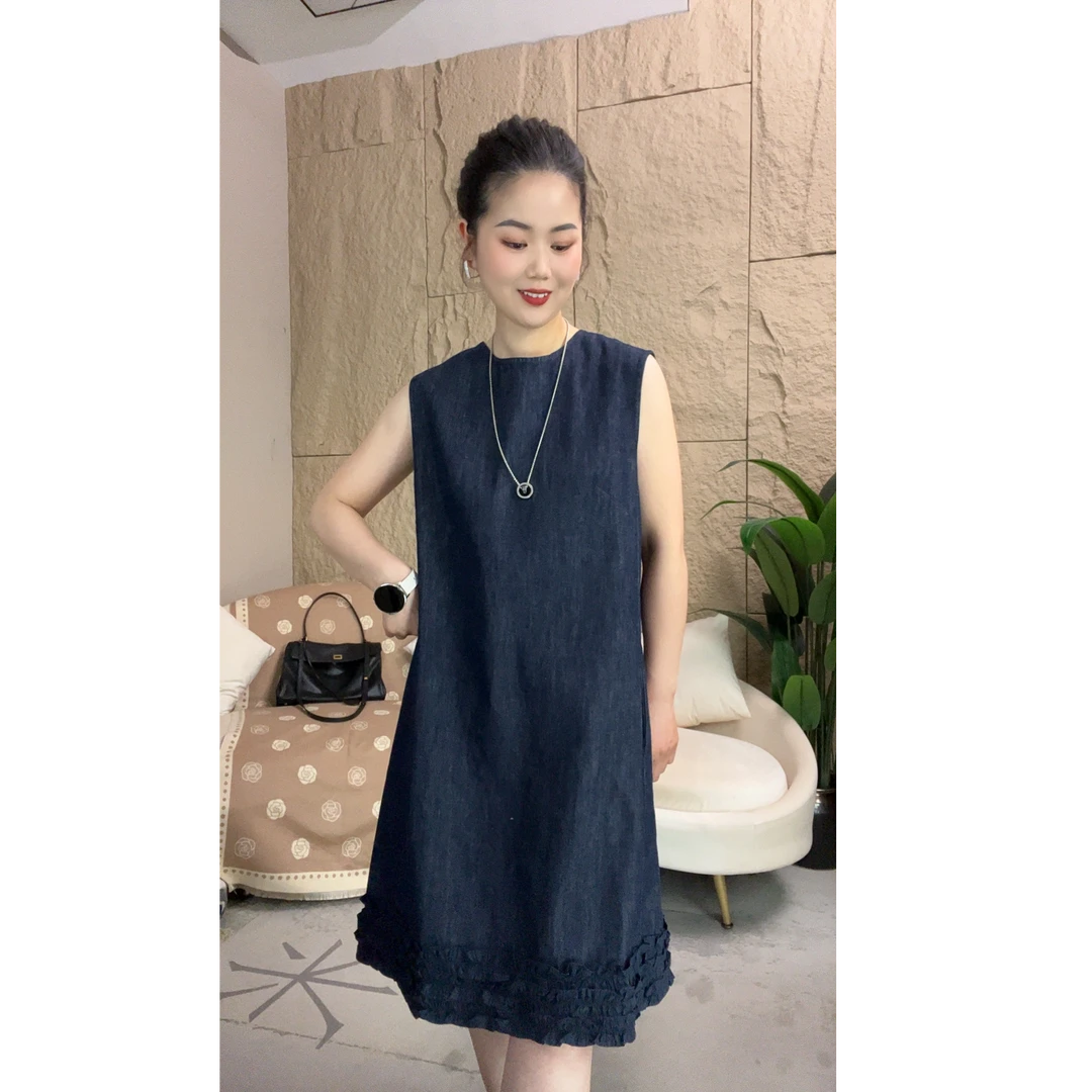 韩系设计感木耳边无袖软牛仔连衣裙女2025夏季新款显瘦背心裙