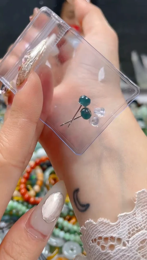 【闪购商品】翡翠颈饰未镶嵌/J/翡翠A货一图一物