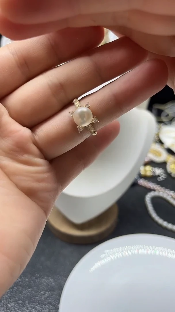 颈饰未镶嵌淡水珍珠戒指