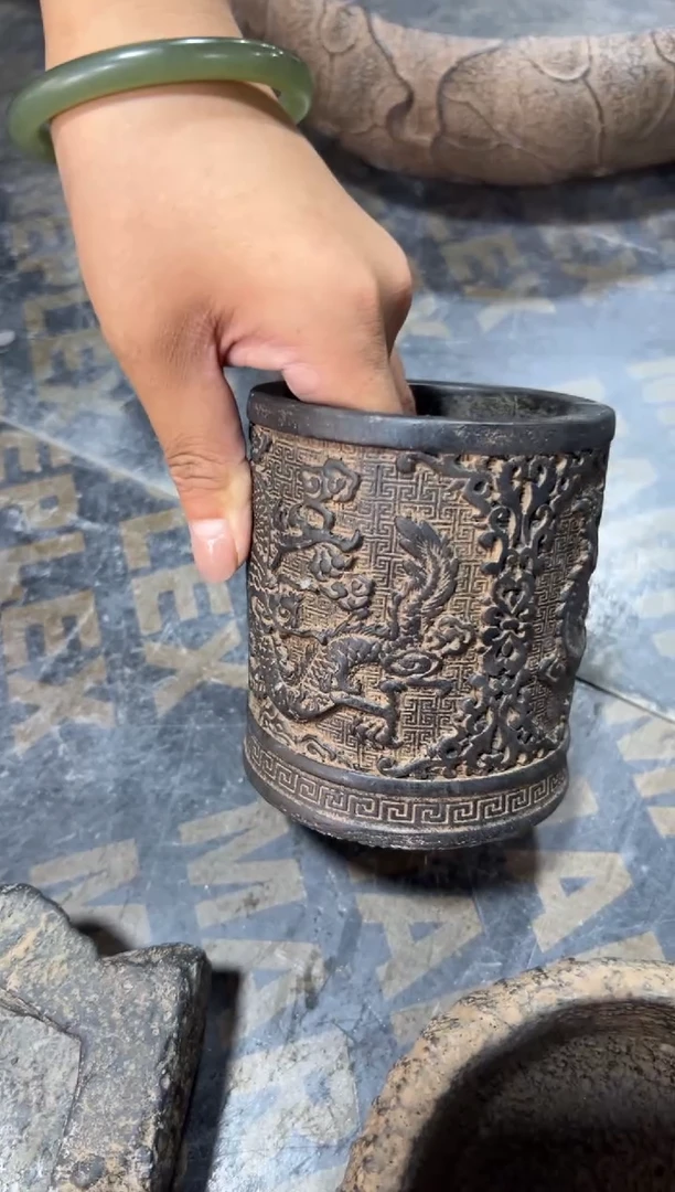 陶土【火山泥】双龙笔筒