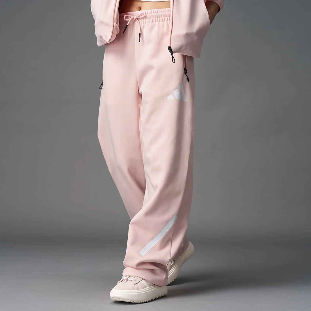 adidas粉色时尚女子「真治愈」系列宽松运动休闲裤KC7907