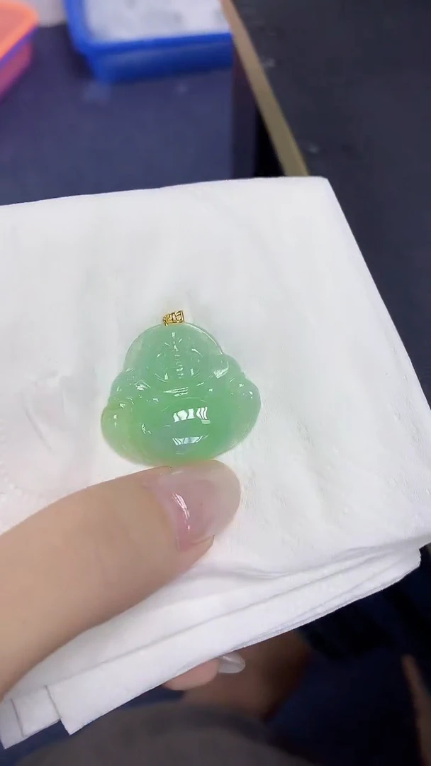 翡翠18K金镶嵌颈饰天然缅甸翡翠A货