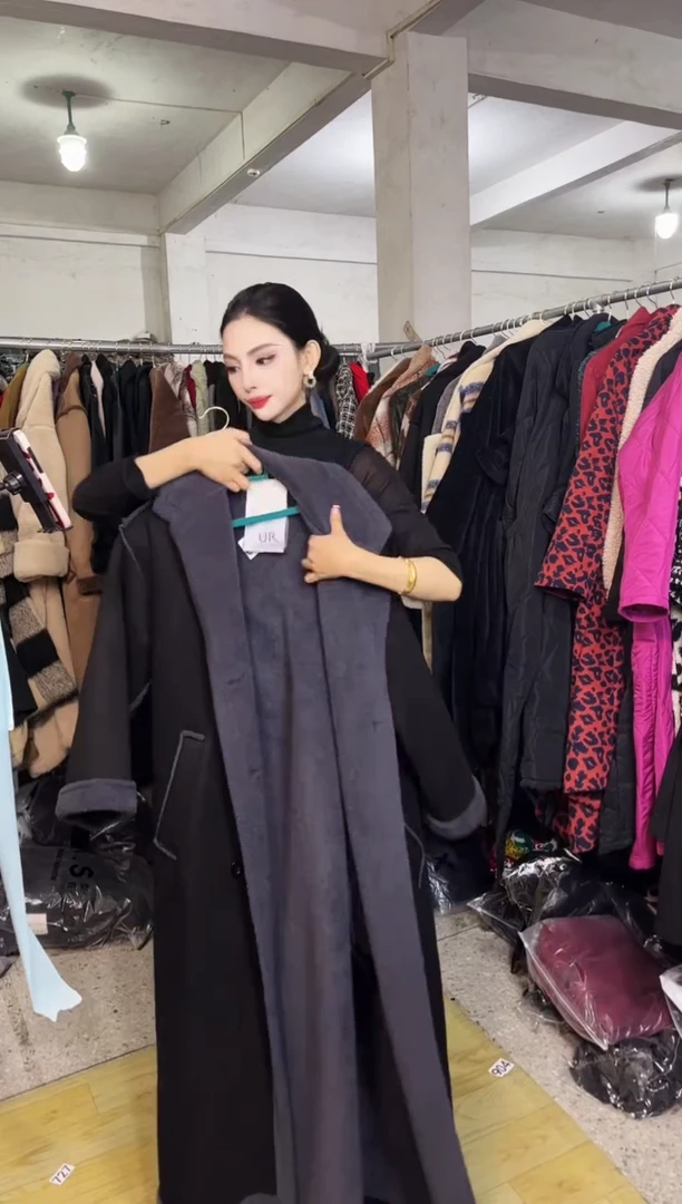 878闪购外套外披马甲打底裤子