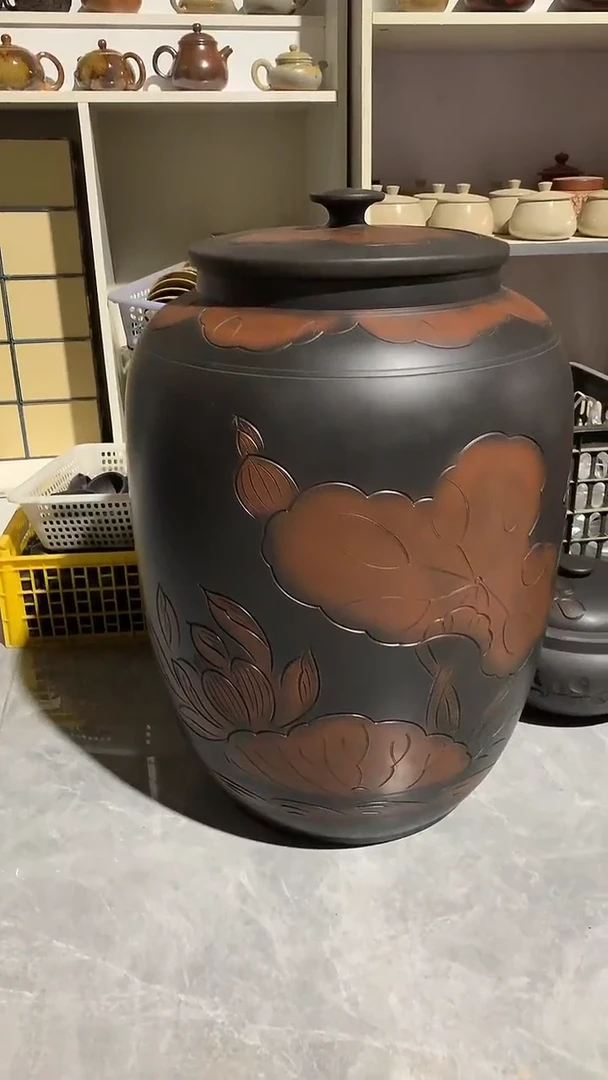 2号线雕水缸荷花