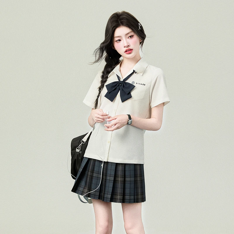 花铃太太【保之川】设计感刺绣衬衫开襟领衬衣短袖夏季jk制服套装