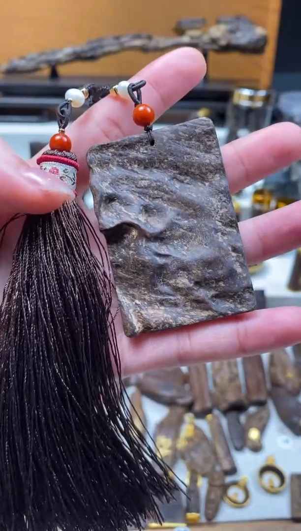 【闪购商品】沉香吊坠柬埔寨沉香 牌子