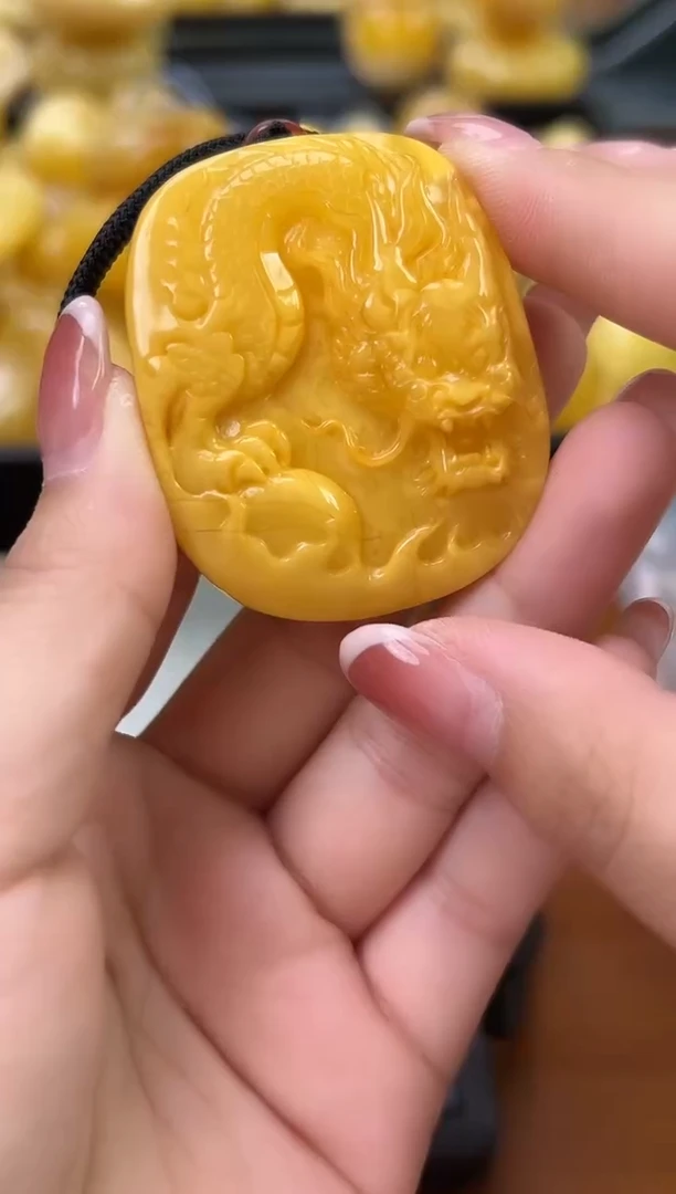 未镶嵌蜜蜡裸石琥珀蜜蜡吊坠