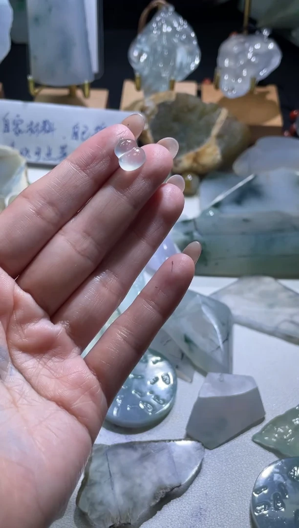 未镶嵌定制翡翠葫芦