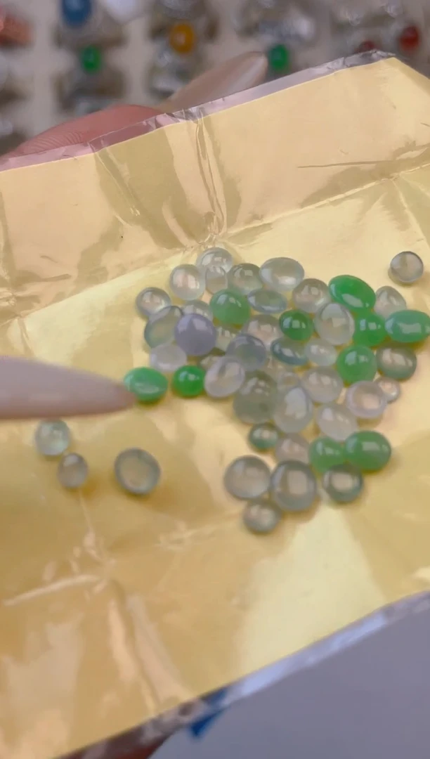 未镶嵌定制翡翠天然翡翠蛋面27