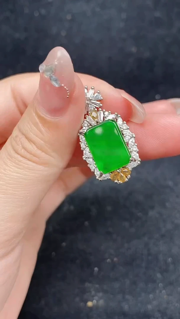 颈饰未镶嵌翡翠天然A货翡翠，保A保真