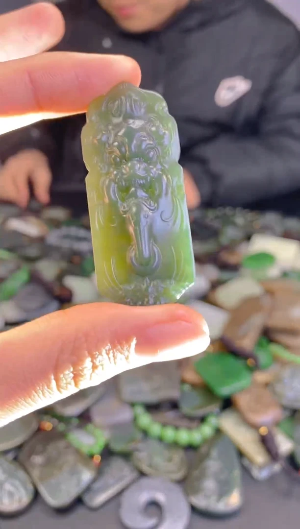 未镶嵌和田玉珠宝半成品1