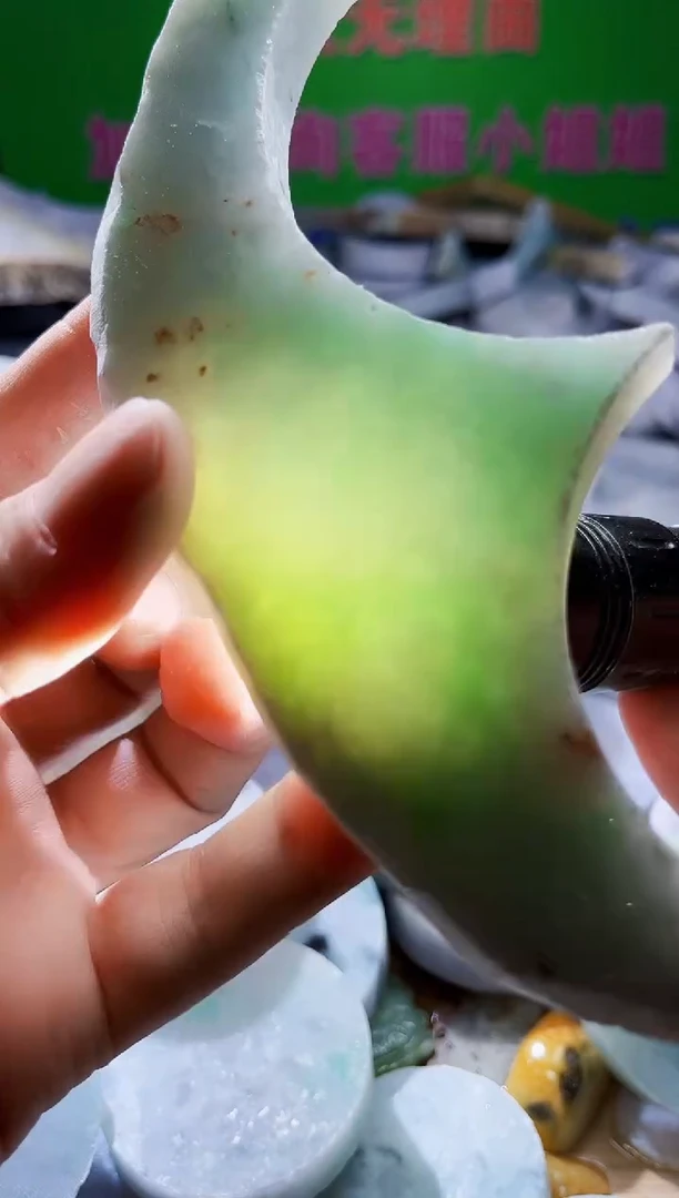 翡翠未镶嵌颈饰翡翠A货586