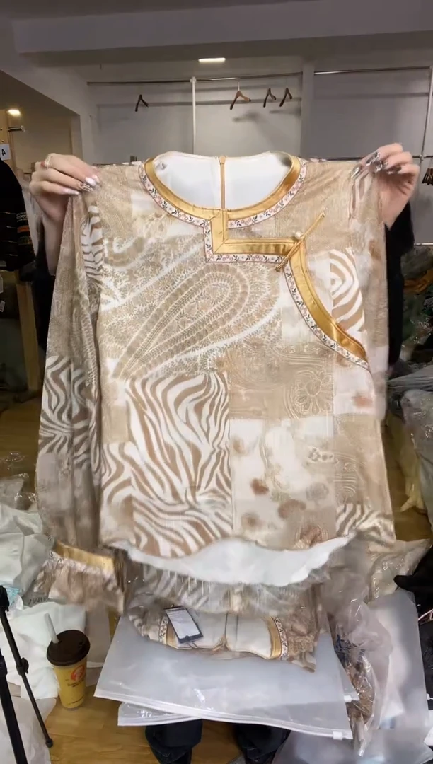 衬衣       2XL码    130-140斤