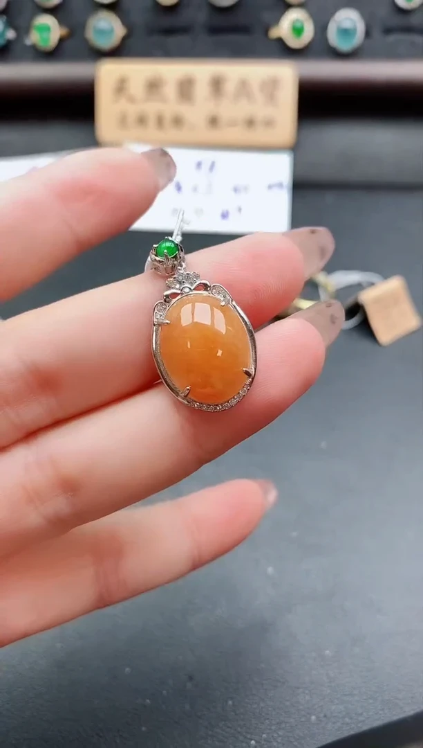 吊坠(赠链)银S925镶嵌翡翠1