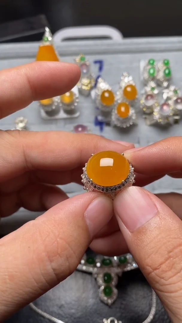 未镶嵌定制翡翠流*、天然缅甸翡翠A货