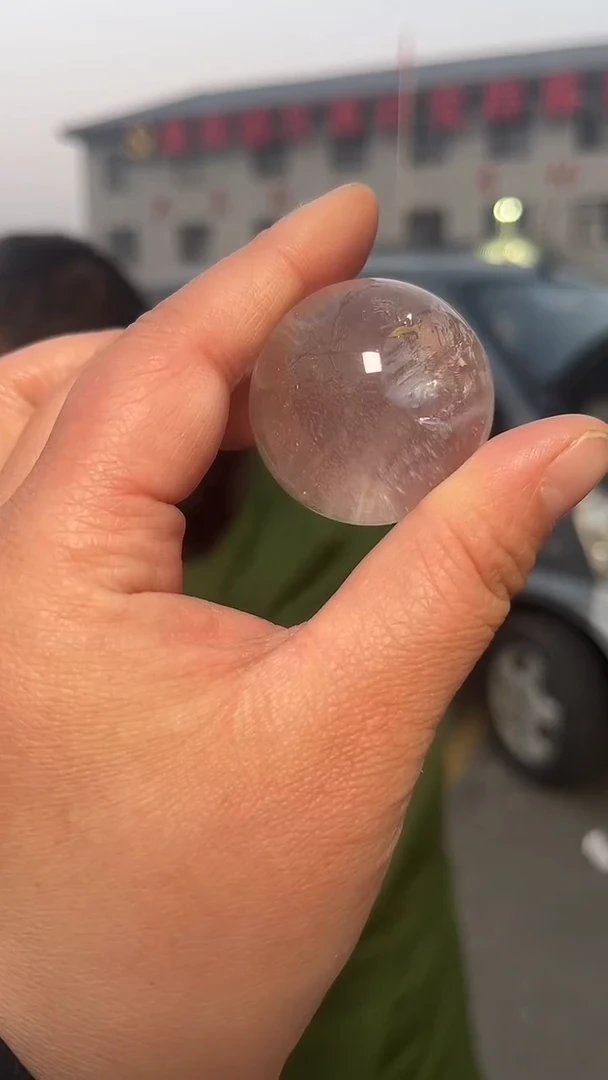 【闪购商品】水晶水晶球未镶嵌天然水晶球多样性发一36mm