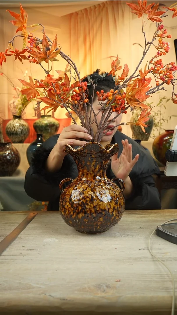 高度25口经15花瓶