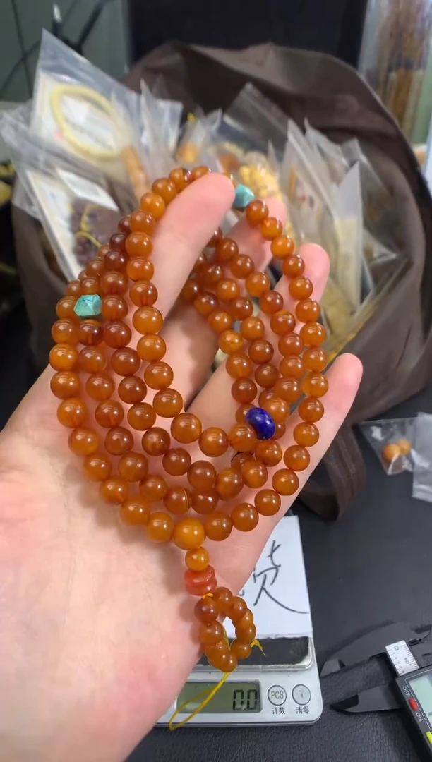 琥珀未镶嵌珠宝奇石1