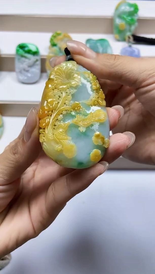 颈饰未镶嵌翡翠翡翠A货