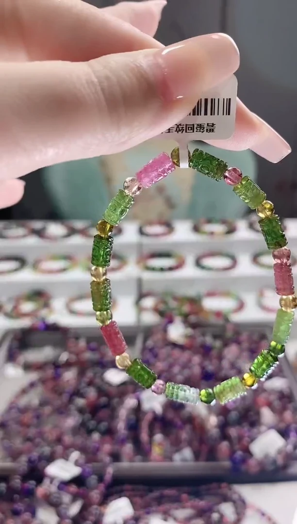 【闪购商品】碧玺回纹单圈未镶嵌多人多样性发其一
