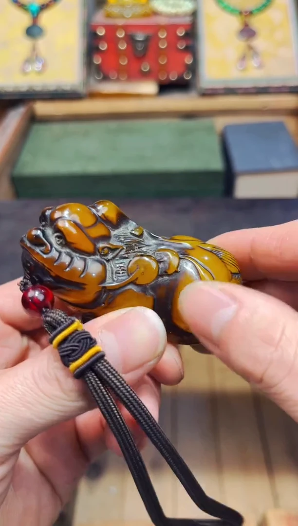 【闪购商品】蜜蜡裸石未镶嵌R瑞哥专属高端精品98