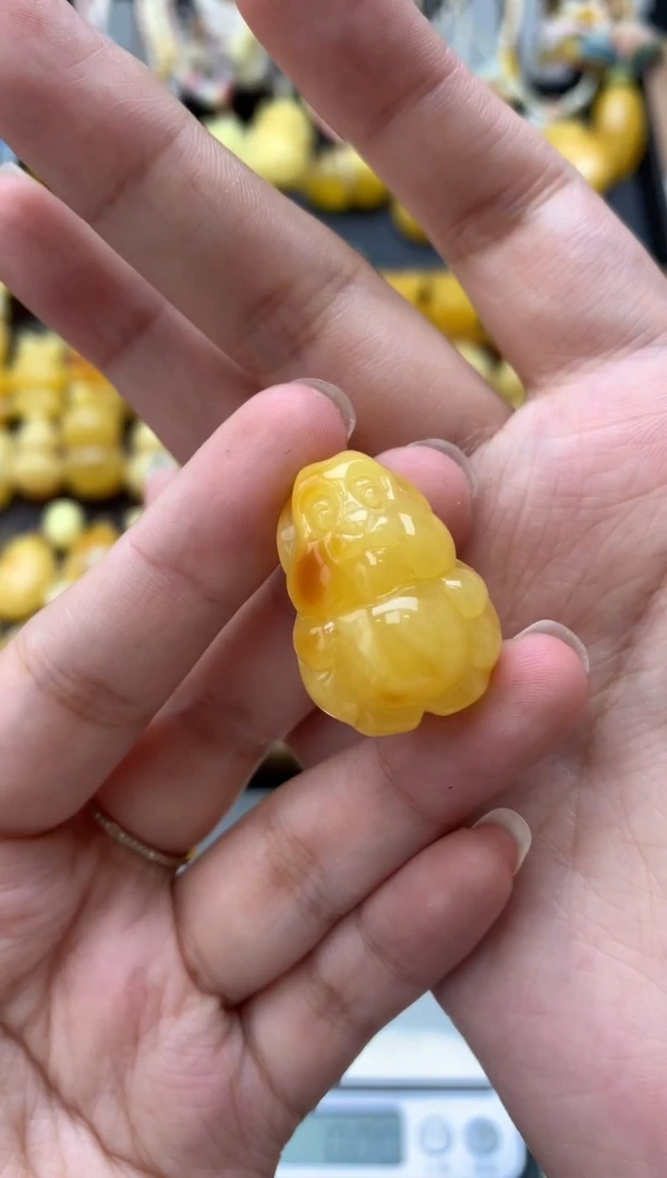 未镶嵌琥珀珠宝奇石130琥珀蜜蜡微瑕