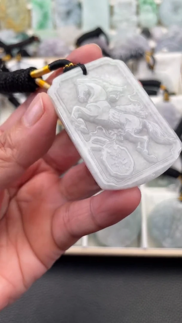 颈饰未镶嵌翡翠天然缅甸翡翠A货53