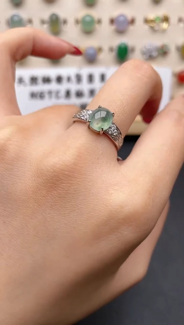【闪购商品】翡翠戒指银S925镶嵌一物一证一礼盒