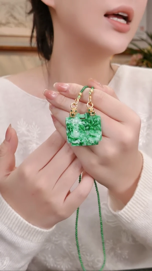 颈饰未镶嵌翡翠国风