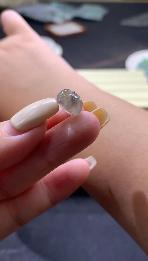 未镶嵌定制翡翠卡10*7mm