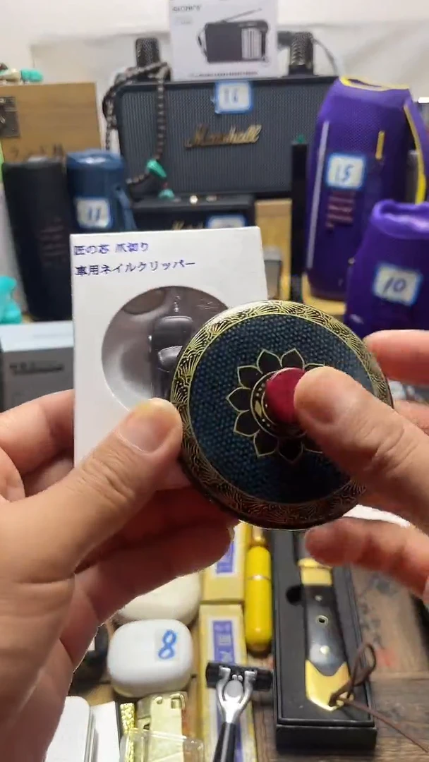 瓷片闪购商品 如图所示