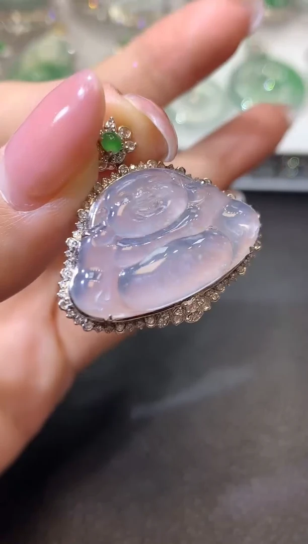 【闪购商品】翡翠吊坠(不含链)18K金镶嵌C36