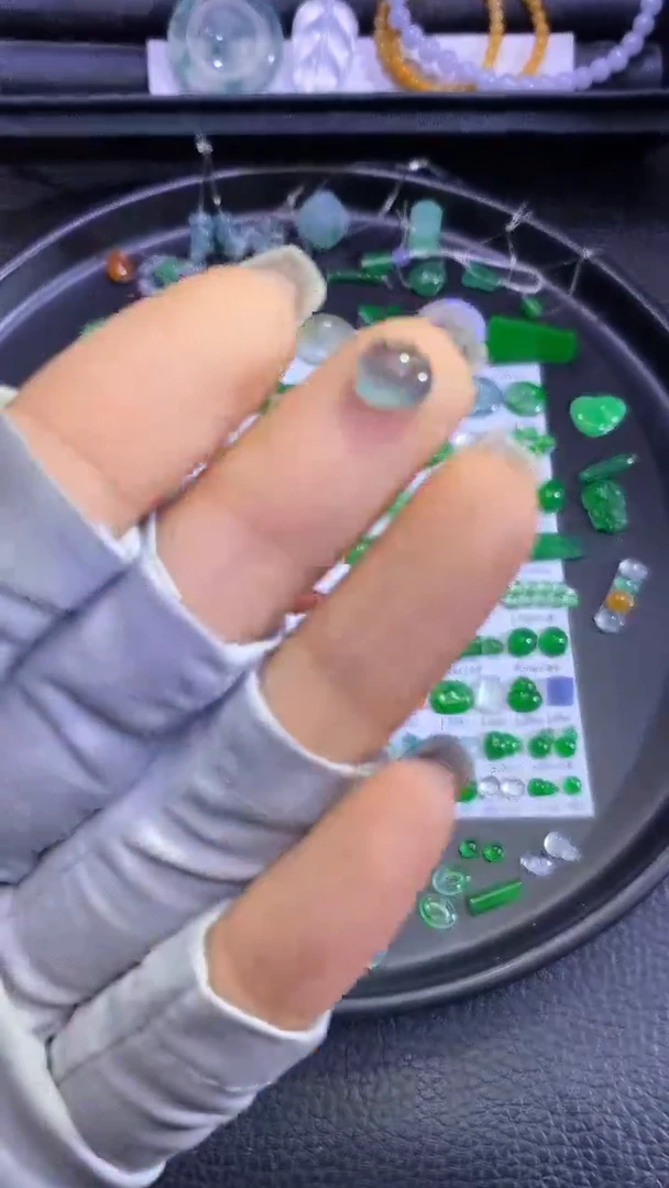 未镶嵌挂件翡翠苹果